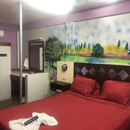 The Bakadeer Inn Белиз-Сити Экстерьер фото